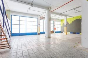 Local comercial en venta en Berriozar, Berriozar photo 0