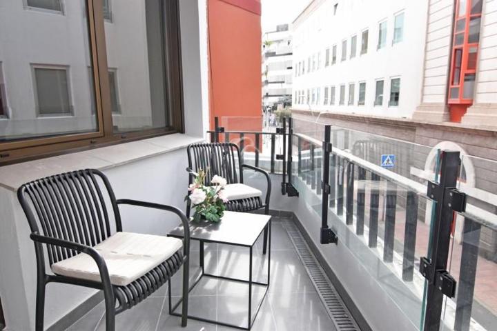 Piso en venta en Las Palmas de Gran Canaria, Santa Catalina photo 0