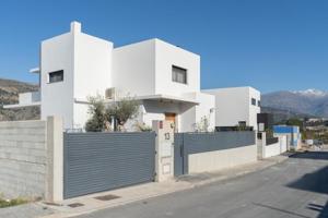 Bungalow en venta en Vélez de Benaudalla, Costa tropical photo 0