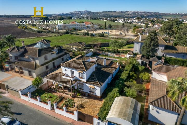 Chalet en venta en Arcos de la Frontera, Santiscal photo 0