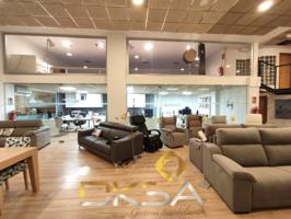 Local comercial en venta en Villarreal, Avd. Pio XII photo 0