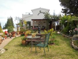 Chalet en venta en Nerja, Urbanizacion photo 0