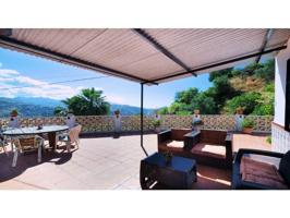 Casa con terreno en venta en Sayalonga photo 0