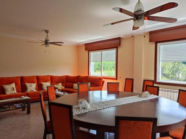 Casa en venta en Budiño photo 0