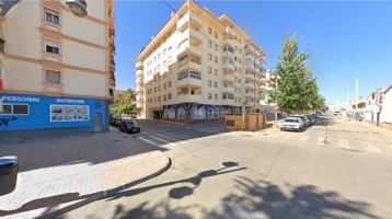 Local comercial en venta en Fuengirola photo 0