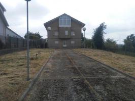 Chalet en venta en Santiago de Compostela photo 0