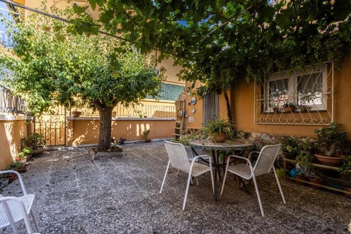 Casa en venta en Castellar del Vallès, EIXAMPLE photo 0