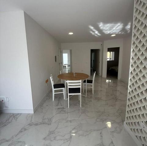 Apartamento en venta en Adeje photo 0