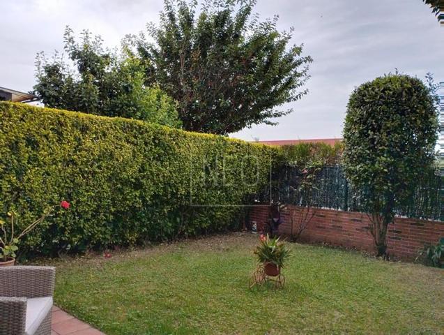 Adosada en venta en Gijón, Vega photo 0