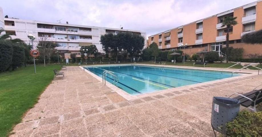 Aticos en venta en Cabrils, Centro photo 0