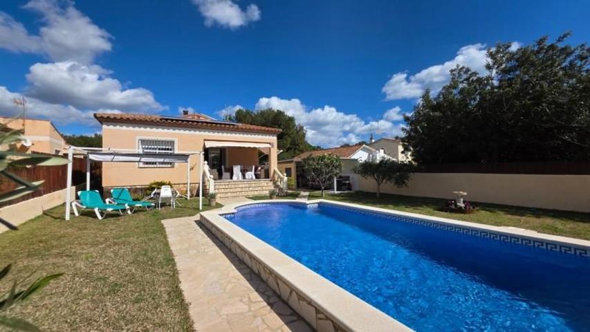 Chalet en venta en L'Ametlla de Mar, Tres Calas photo 0