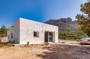 Casa con terreno en venta en Tibi, Tibi photo 0