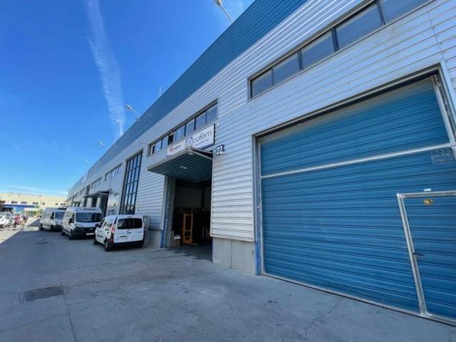 Nave industrial en venta en Madrid, San Andres photo 0