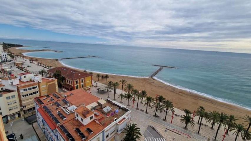 Aticos en venta en Vinaròs, Casco Urbano photo 0