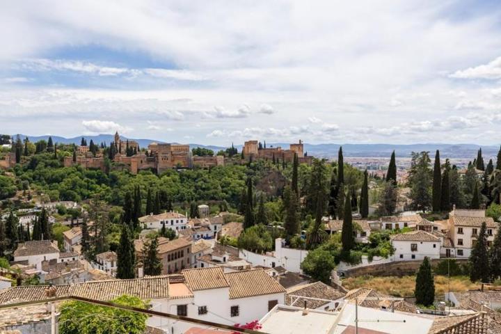 Casa en venta en Granada, Albaycin photo 0