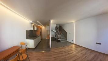 Casa en venta en Santiago de Compostela, Avenida de Lugo photo 0