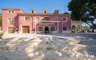 Chalet en venta en Petrer, Petrer photo 0