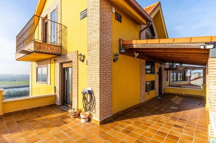 Chalet en venta en Titulcia, Titulcia photo 0