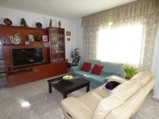 Casa en venta en Pineda de Mar, Centro photo 0