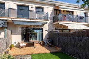 Adosada en venta en Vilanova i la Geltrú, Fondo Somella photo 0