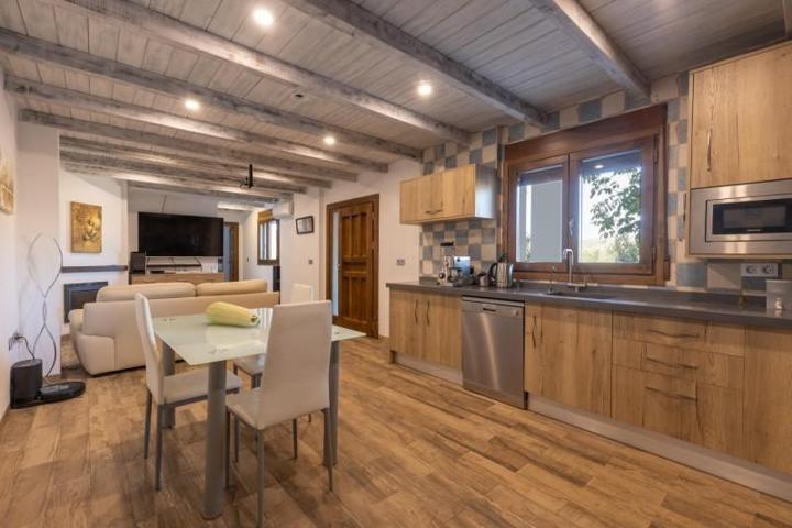 Casa en venta en Iznalloz, Iznalloz photo 0