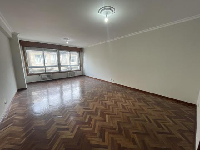 Piso en venta en Vigo, Principe photo 0