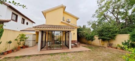Casa en venta en Chiclana de la Frontera, Mayorazgo photo 0