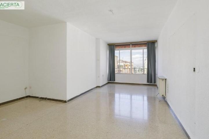 Piso en venta en Granada, Centro photo 0