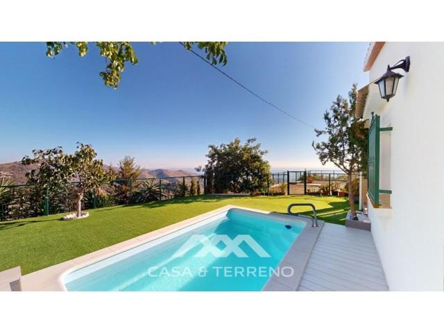 Chalet en venta en Arenas photo 0