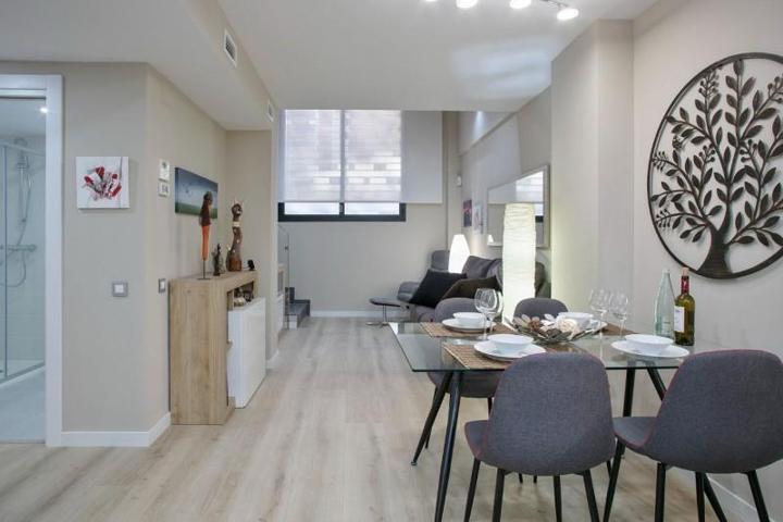 Piso en venta en Barcelona, Navas photo 0