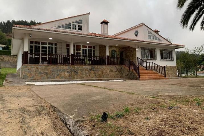 Casa en venta en Ferrol, Serantes photo 0