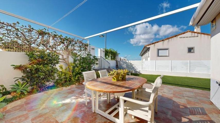 Chalet en venta en Turís, Urbanizacion monte tesoro photo 0