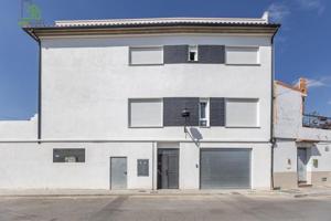 Edificio en venta en Churriana de la Vega, CHURRIANA photo 0