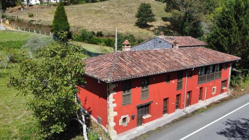 Casa en venta en Cangas de Onís, Área de Cangas de Onís photo 0