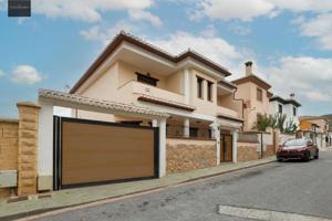 Chalet en venta en Padul, South of spain photo 0