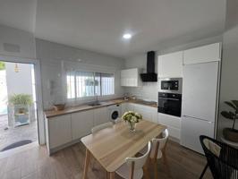 Casa en venta en Sanlúcar de Barrameda, Centro-Cabildo photo 0