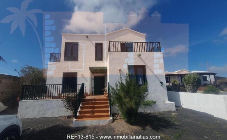 Chalet en venta en Teguise, Teguise photo 0