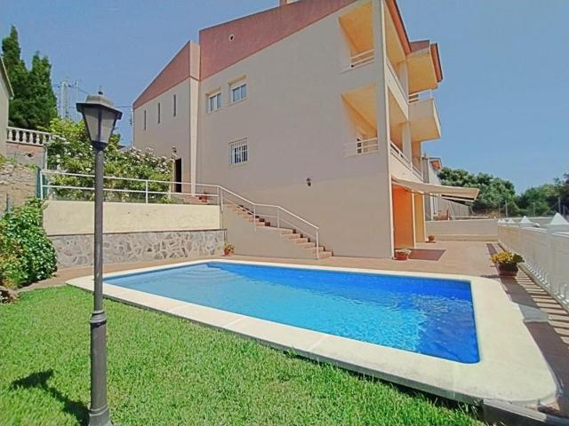 Casa en venta en Segur de Calafell, Centro photo 0