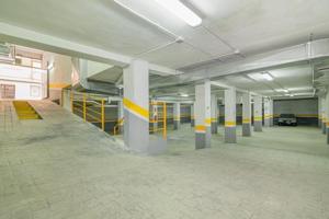 Local comercial en venta en Granada, Camino de ronda photo 0