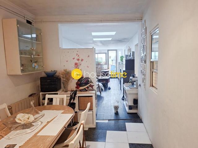 Casas de pueblo en venta en Canet de Mar photo 0