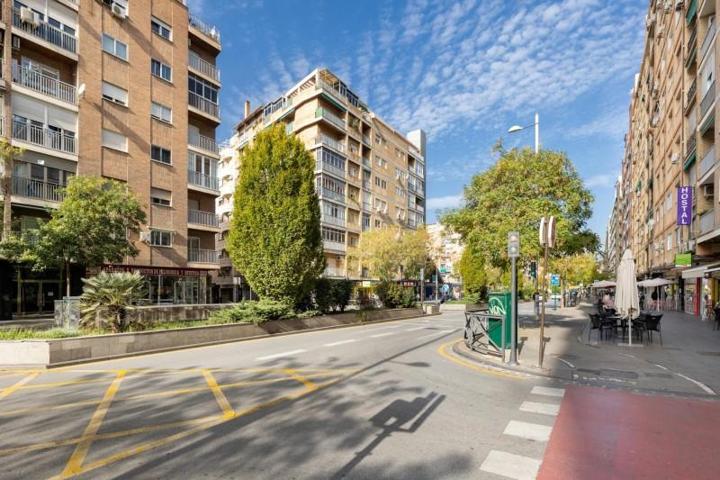 Piso en venta en Granada, Camino de ronda photo 0