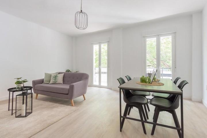 Apartamento en venta en Sevilla, Gran Plaza - Marqués de Pickman - Ciudad Jardín photo 0