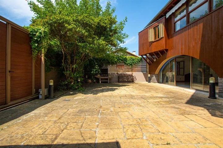 Bungalow en venta en Aranguren, Aranguren photo 0