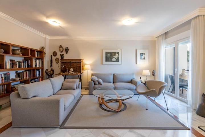 Casa en venta en Granada, Albaycin photo 0