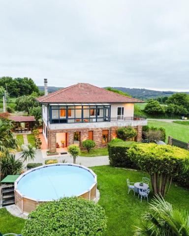 Chalet en venta en Lalín, Galicia photo 0