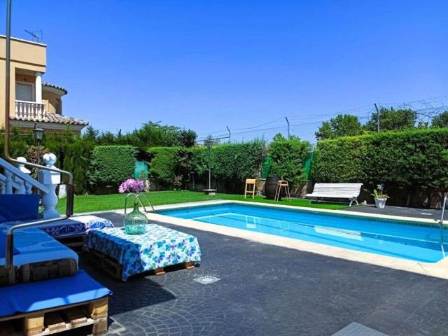 Chalet en venta en Valdepeñas, Nuevo Valdepeñas photo 0