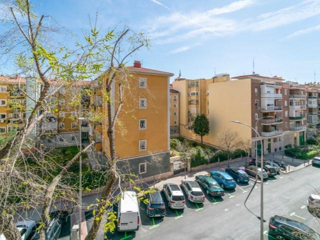 Piso en venta en Madrid, Cuatro Caminos photo 0