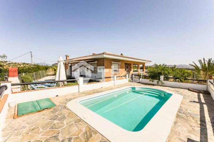 Casa en venta en Cártama photo 0