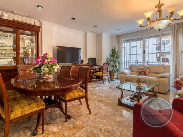 Bungalow en venta en Elche photo 0