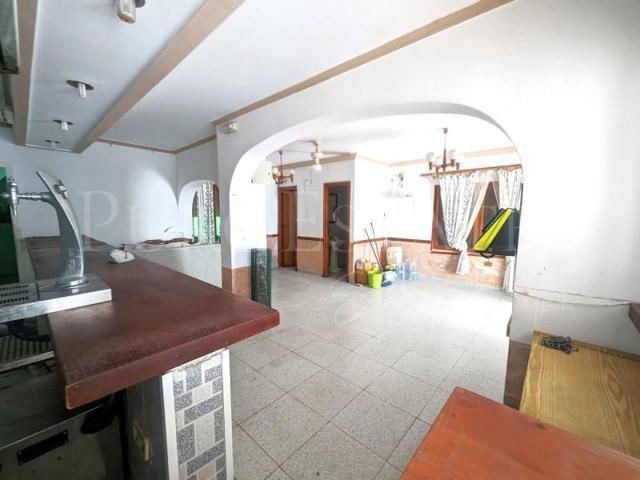 Local comercial en venta en Son Servera photo 0